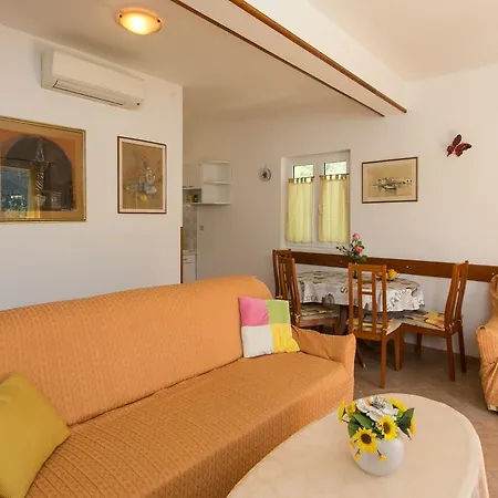 Marina Apartman